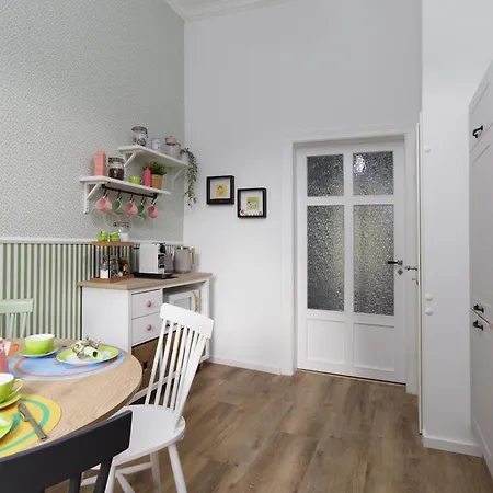 Zeitreise Ii - Stilvoll Wohnen Im Herzen Von Apartment